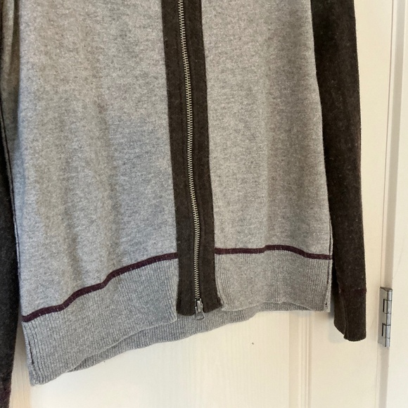 GAP - Wool Blend Colour Block Zip Cardigan Sweater. - Picture 4 of 10